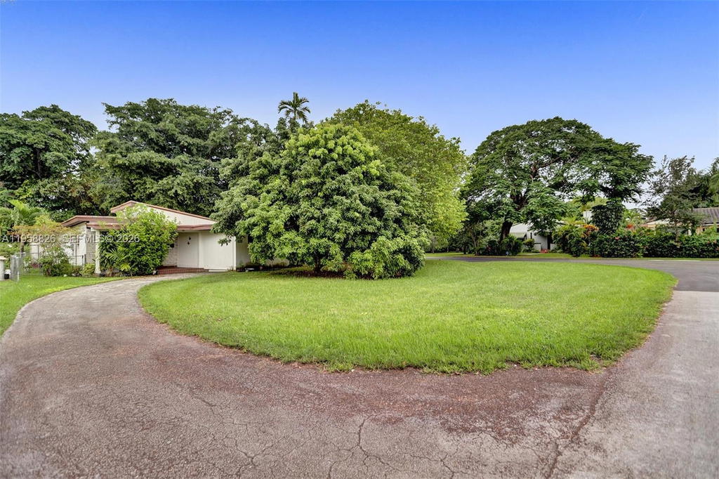 Real estate property located at 3255 60th Ave, Miami-dade, Schenley Park Sec 2, Miami, FL