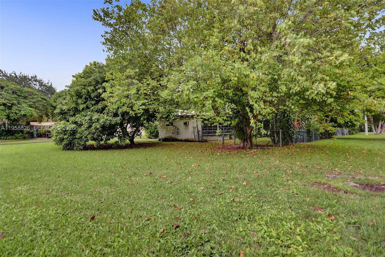 Real estate property located at 3255 60th Ave, Miami-dade, Schenley Park Sec 2, Miami, FL