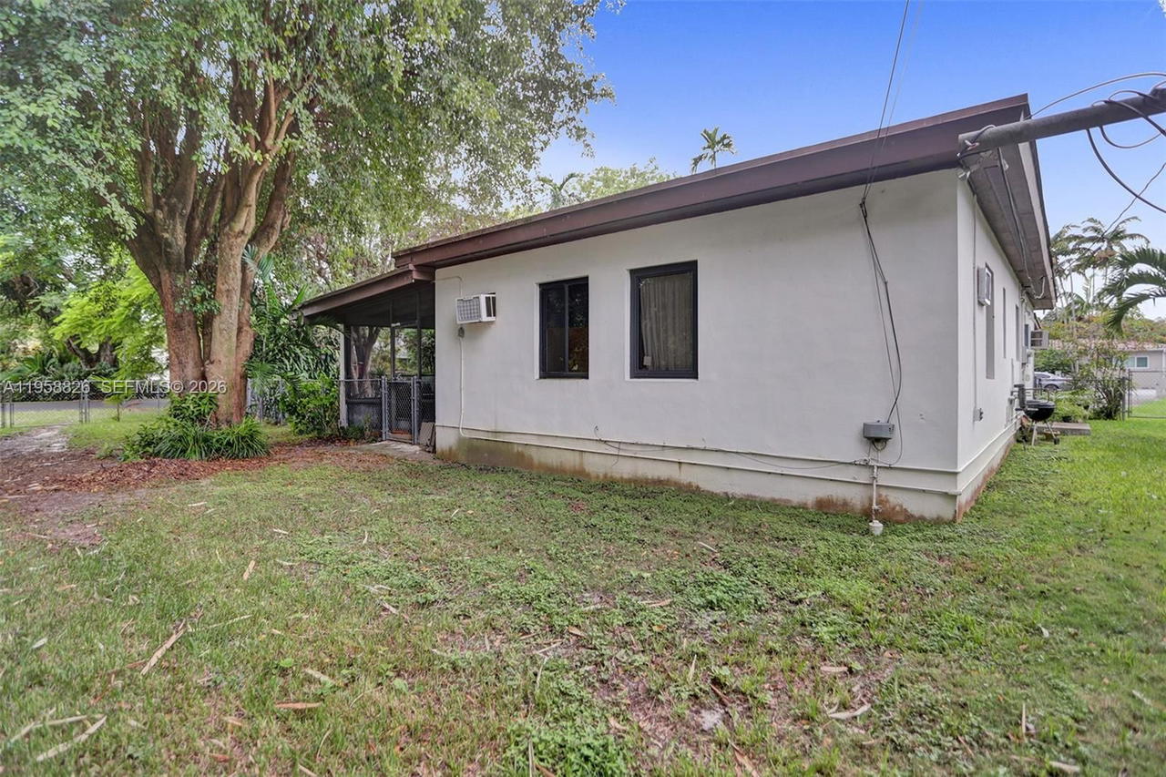 Real estate property located at 3255 60th Ave, Miami-dade, Schenley Park Sec 2, Miami, FL