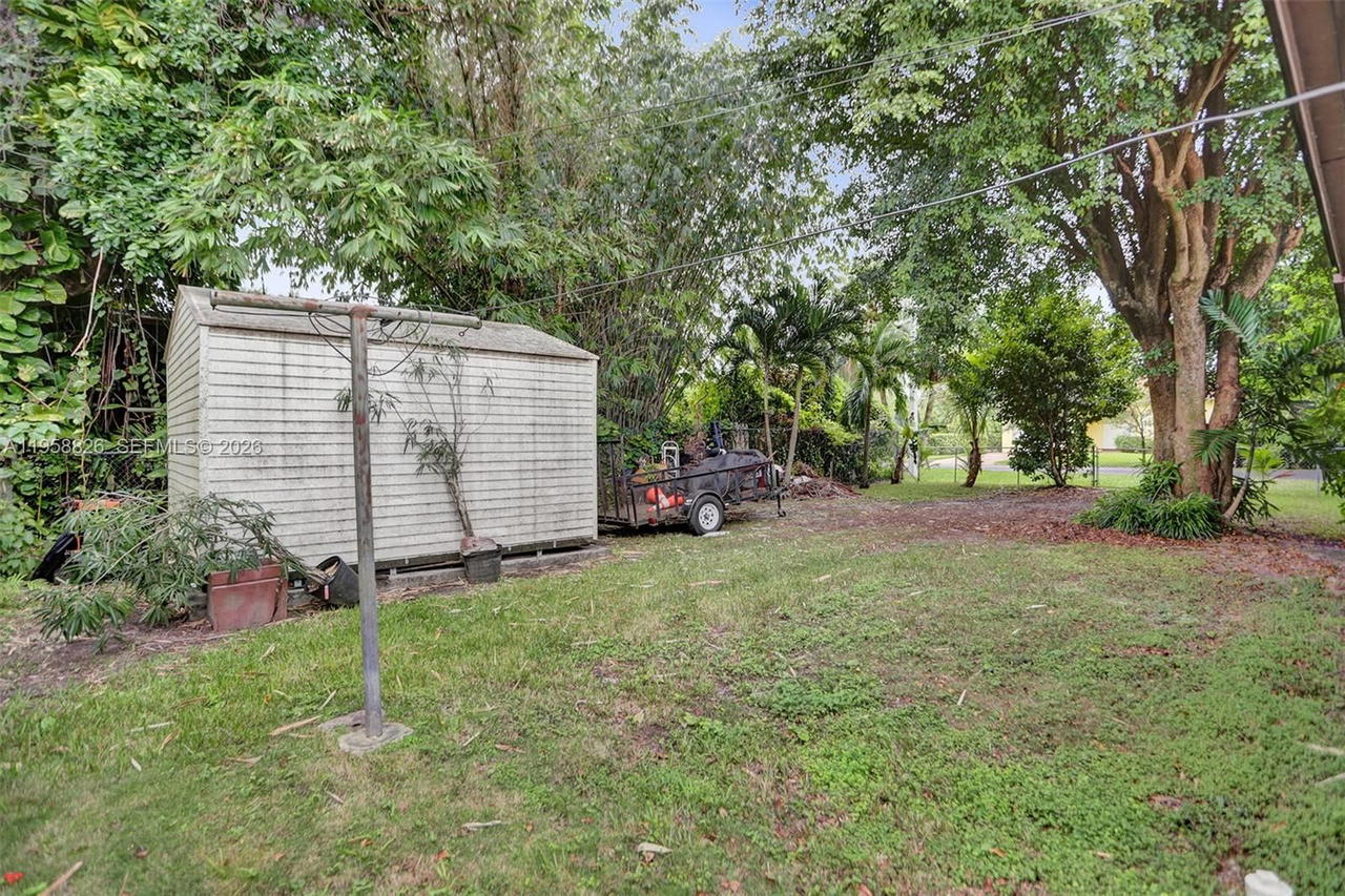 Real estate property located at 3255 60th Ave, Miami-dade, Schenley Park Sec 2, Miami, FL