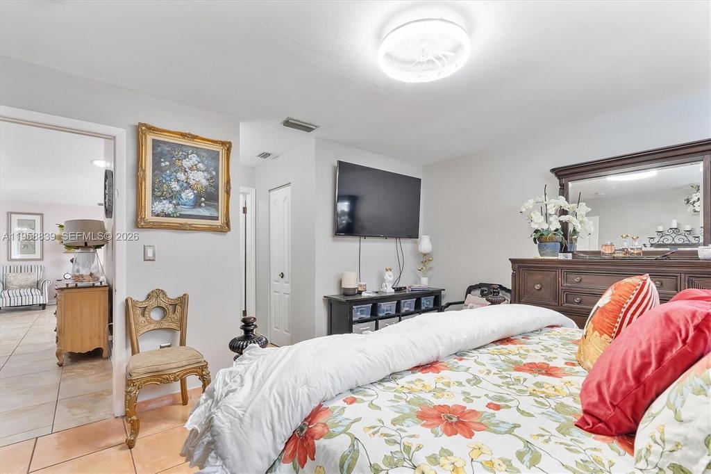 Real estate property located at 16834 70th Ave, Miami-dade, Lakes Of Palm Springs, Hialeah, FL