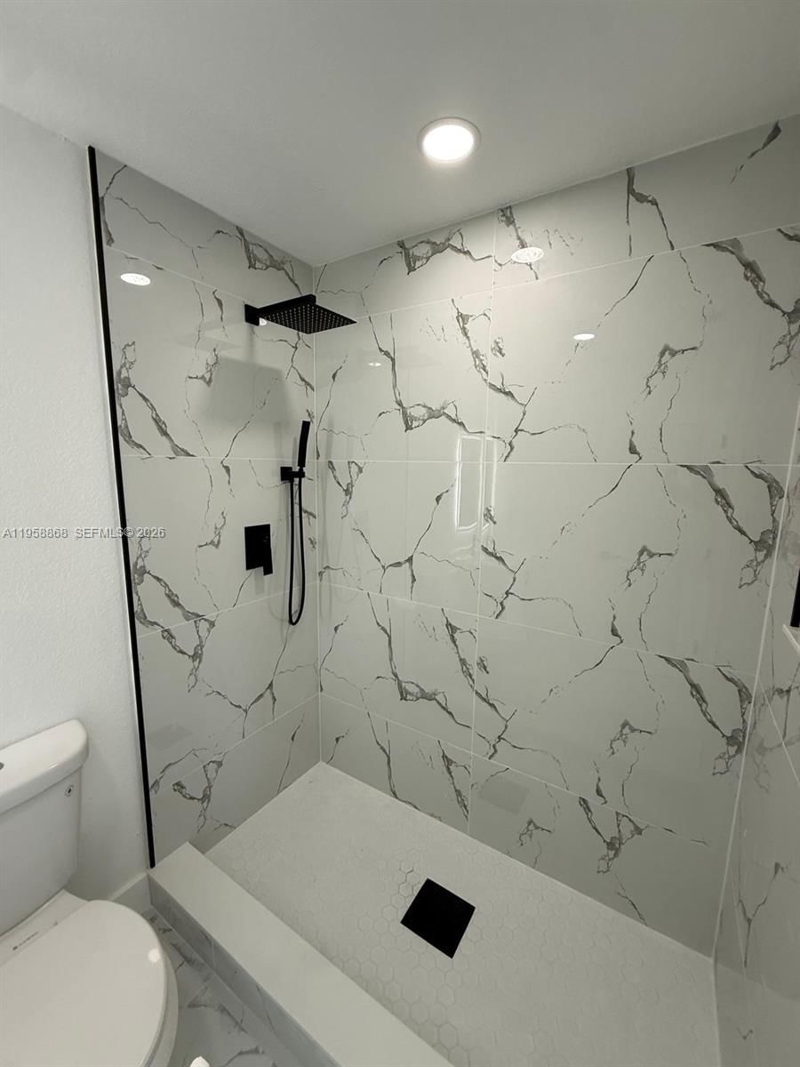 Real estate property located at 2860 164th Ter, Miami-dade, Golden Highlands Est, Miami Gardens, FL