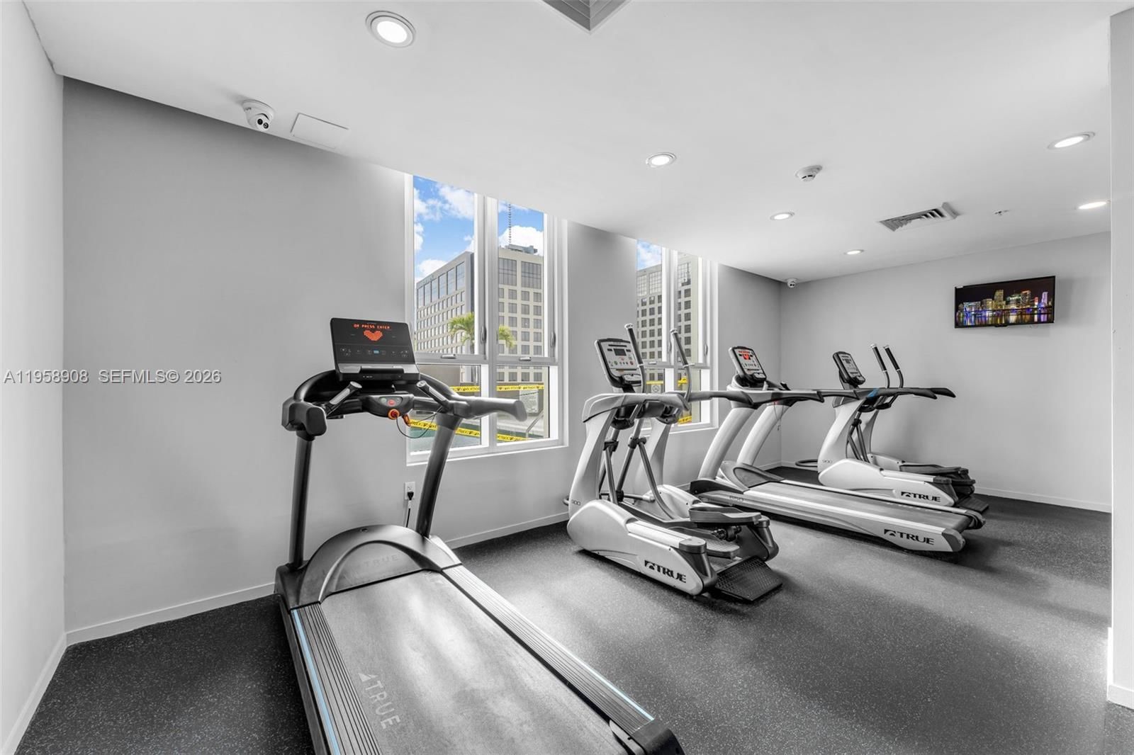 Real estate property located at 9066 73rd Ct #908, Miami-dade, Metropolis Ii At Dadeland, Miami, FL