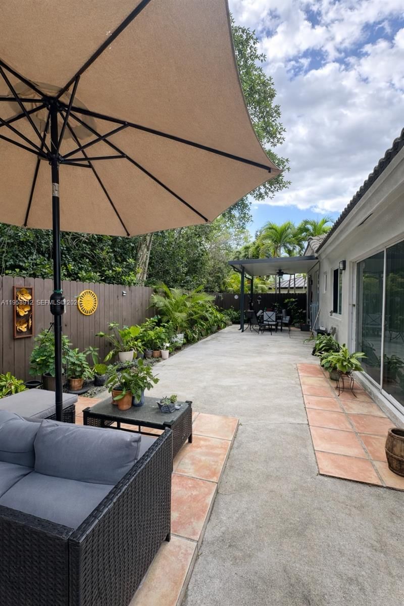 Real estate property located at 16308 83rd Ln, Miami-dade, Lago Mar West, Miami, FL