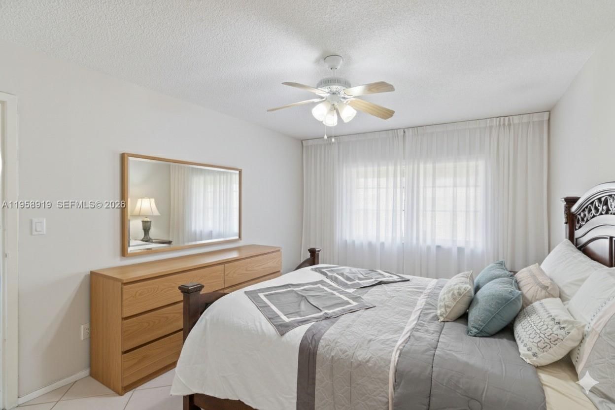 Real estate property located at 4850 29th Ct #423, Broward, Cypress Chase Condo No 3, Lauderdale Lakes, FL