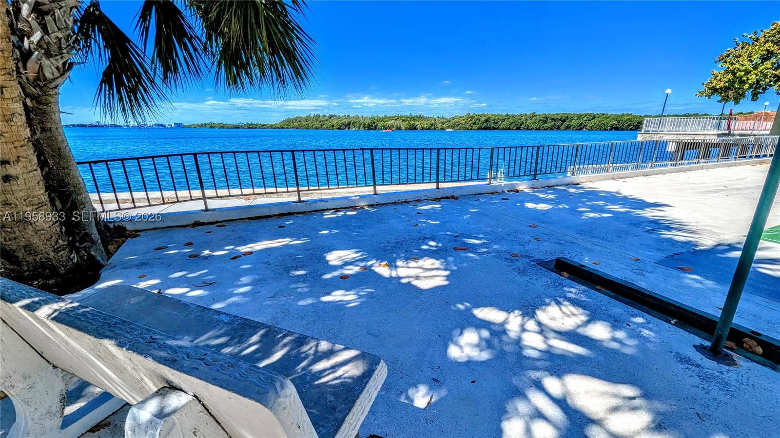 Real estate property located at 300 Bayview Dr #206, Miami-dade, Arlen House Condo, Sunny Isles Beach, FL