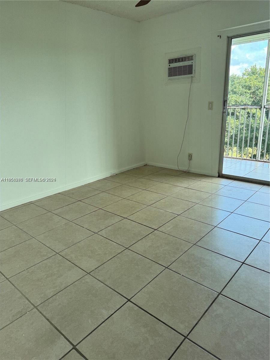 Real estate property located at 13550 6th Ct #409A, Broward, New Hampton At Century Vi, Pembroke Pines, FL