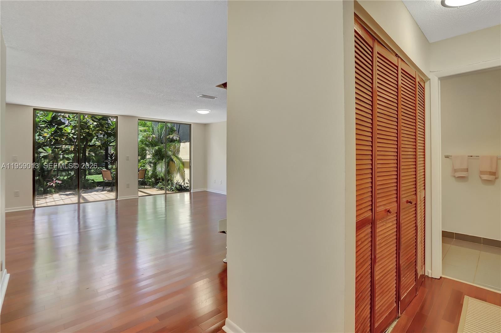 Real estate property located at 9845 Costa Del Sol Blvd B-103, Miami-dade, Costa Del Sol Condo E, Doral, FL
