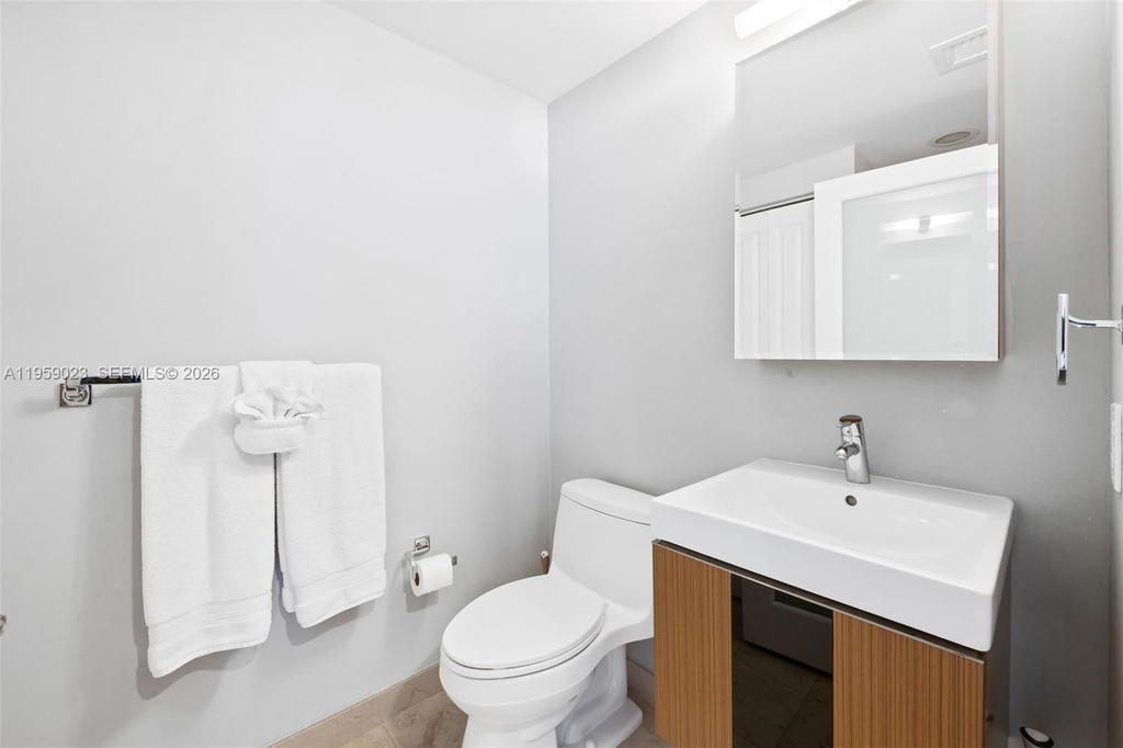 Real estate property located at 6365 Collins Ave #1008, Miami-dade, Akoya Condo, Miami Beach, FL