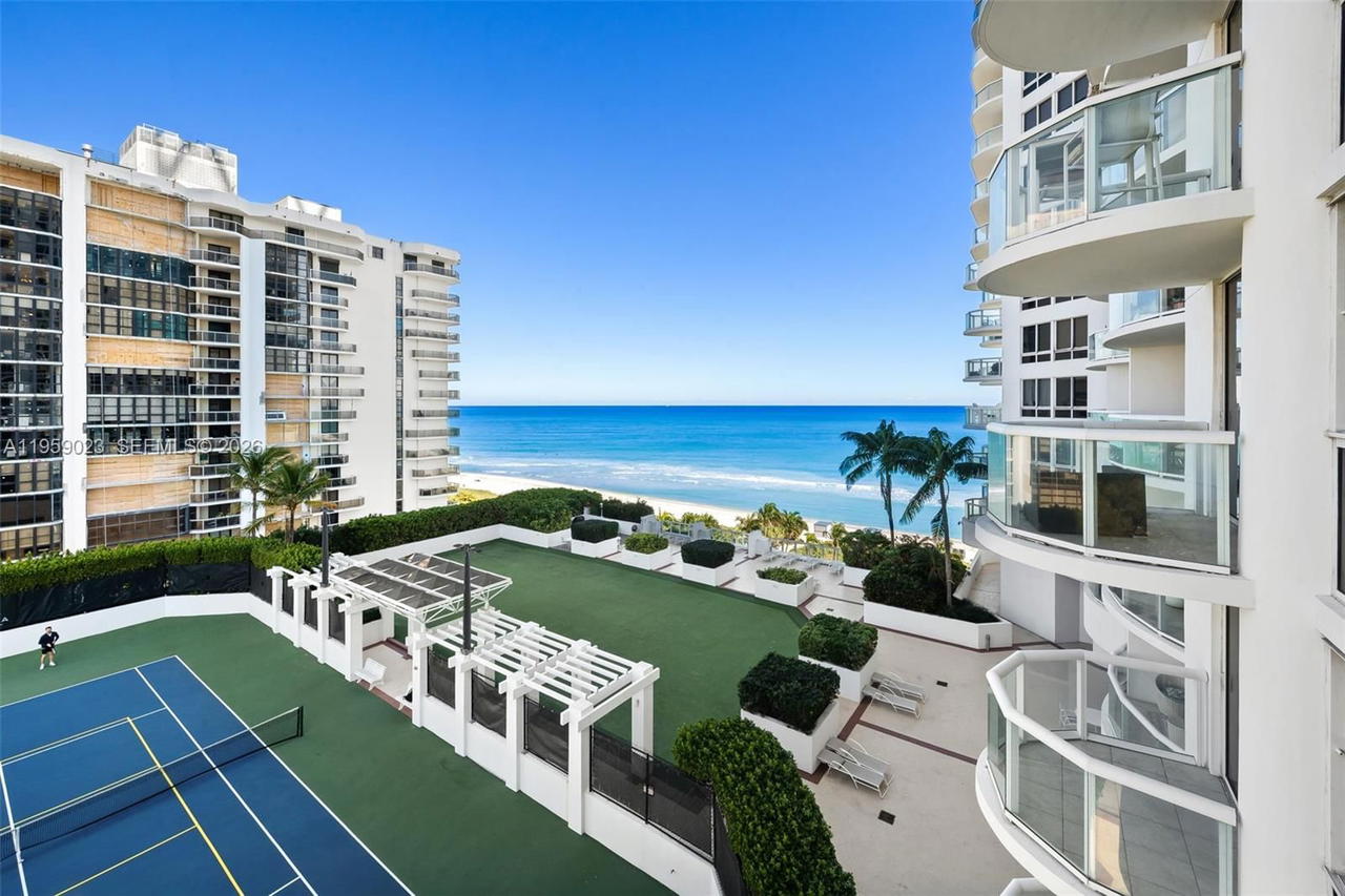 Real estate property located at 6365 Collins Ave #1008, Miami-dade, Akoya Condo, Miami Beach, FL