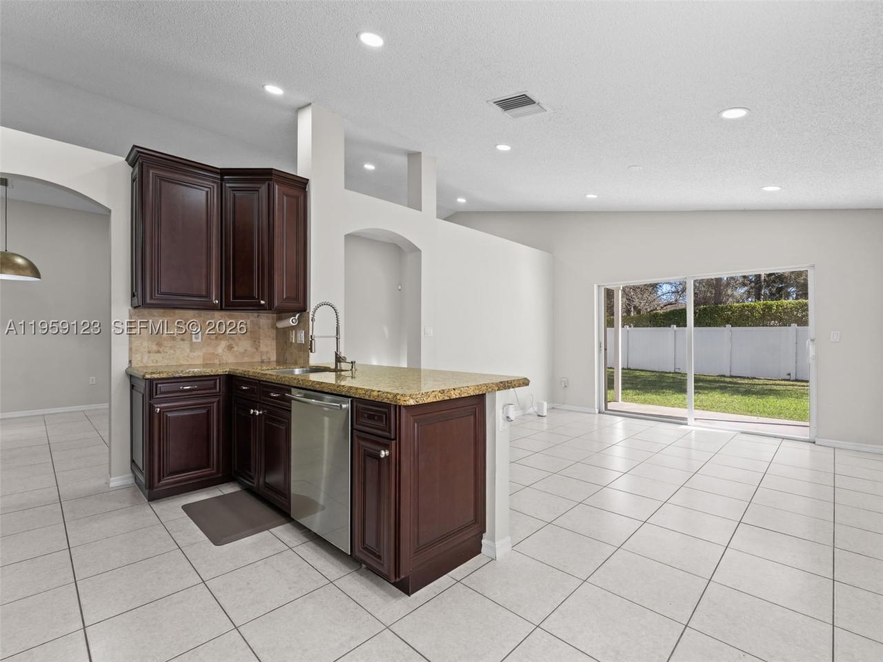 Real estate property located at 1861 142nd Ter, Broward, Pembroke Falls Phase 7, Pembroke Pines, FL