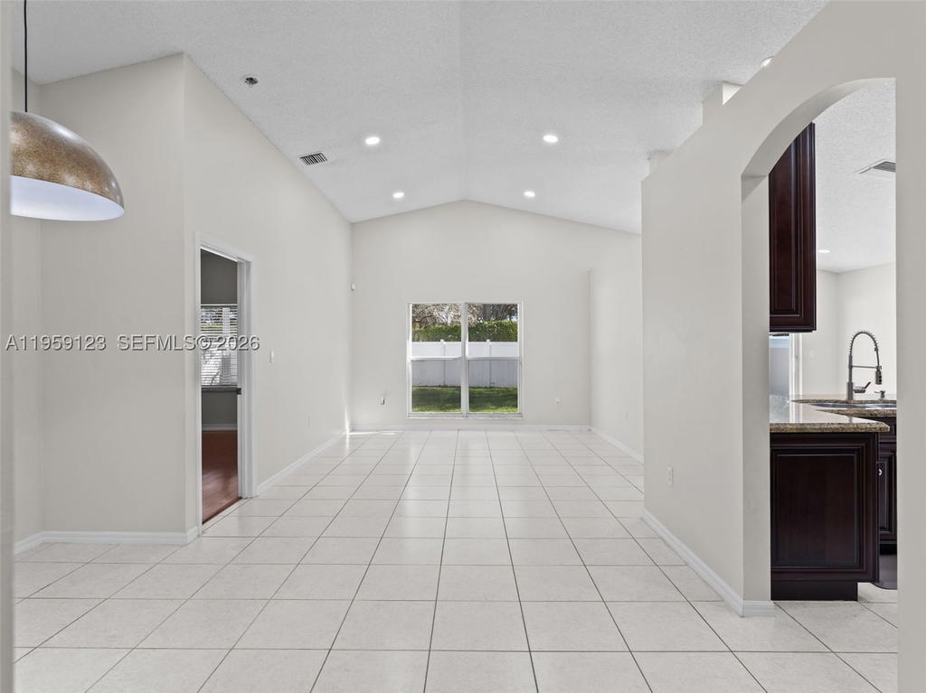 Real estate property located at 1861 142nd Ter, Broward, Pembroke Falls Phase 7, Pembroke Pines, FL