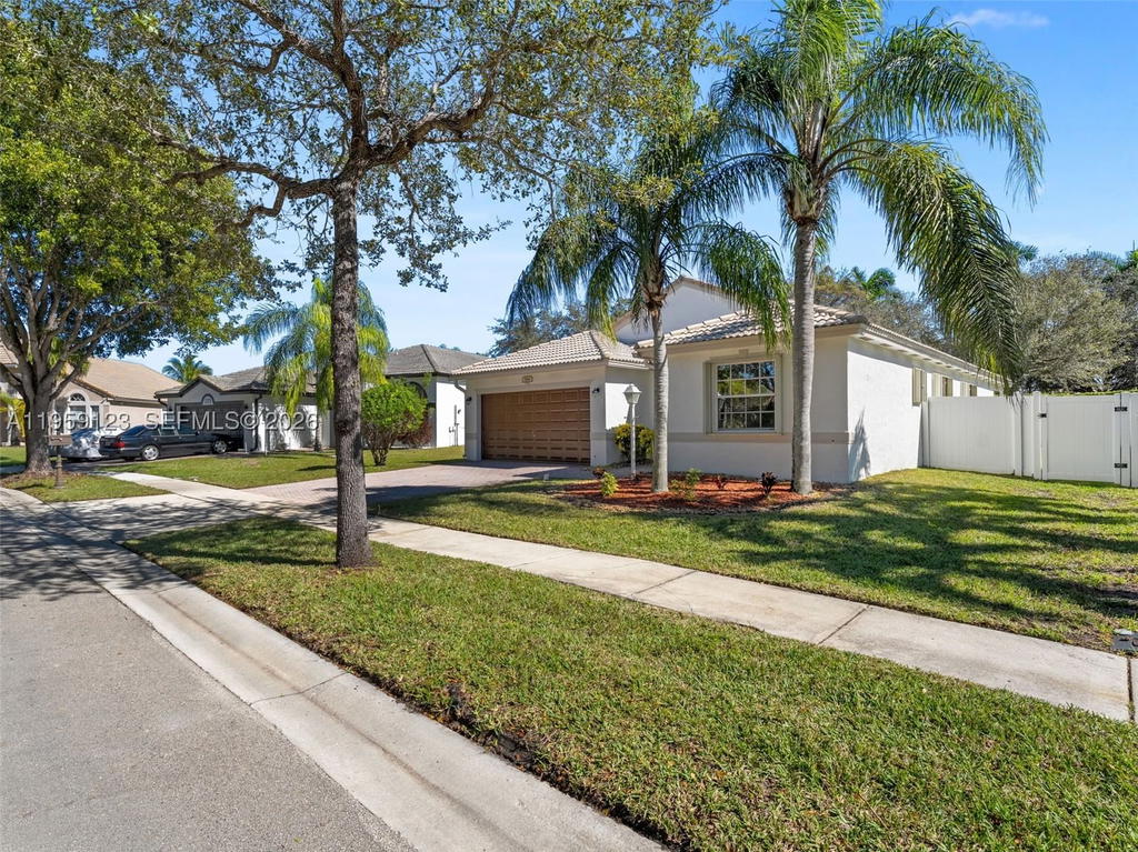 Real estate property located at 1861 142nd Ter, Broward, Pembroke Falls Phase 7, Pembroke Pines, FL