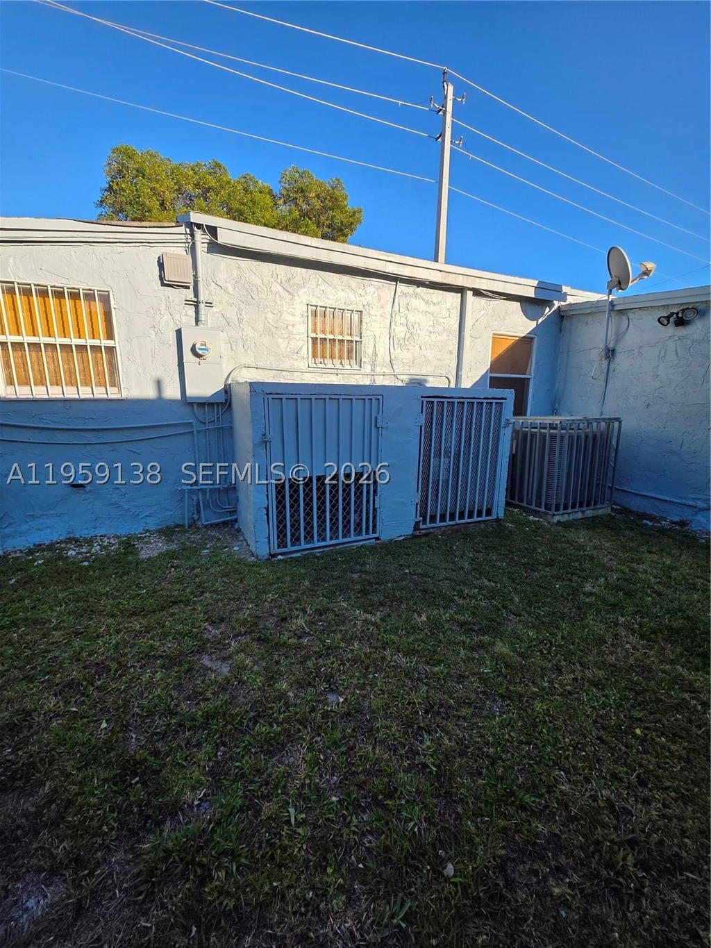 Real estate property located at 2401 56th St, Miami-dade, Syrola Pines, Miami, FL