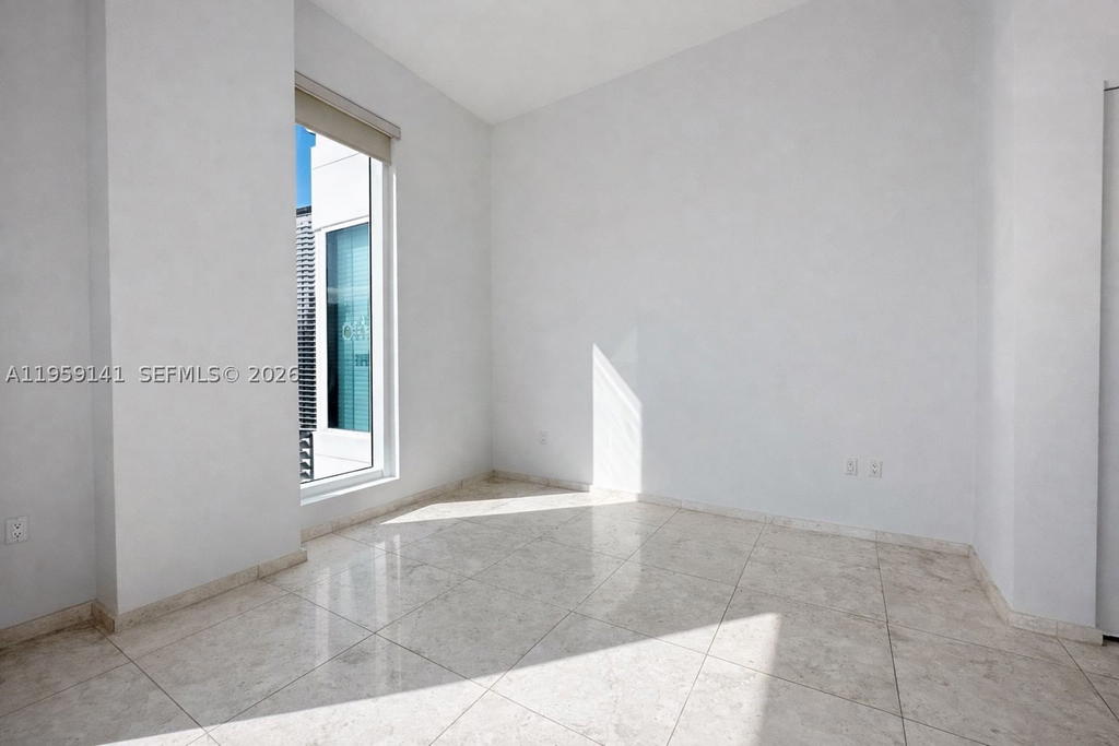Real estate property located at 900 Brickell Key Blvd #2405, Miami-dade, Asia Condo, Miami, FL