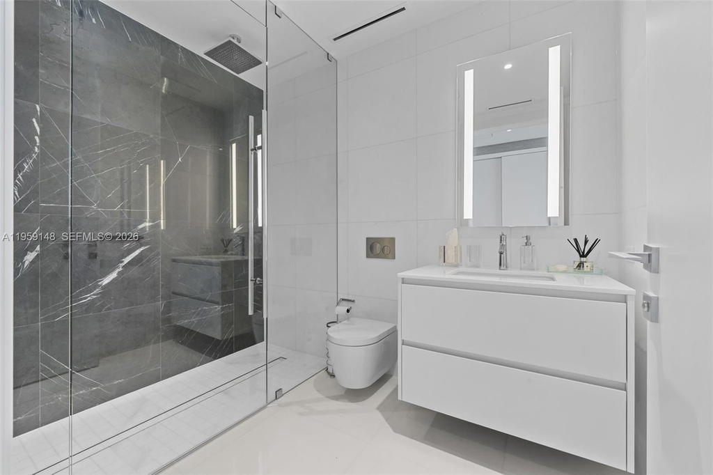Real estate property located at 300 Biscayne Blvd Way #4602, Miami-dade, Aston Martin, Miami, FL