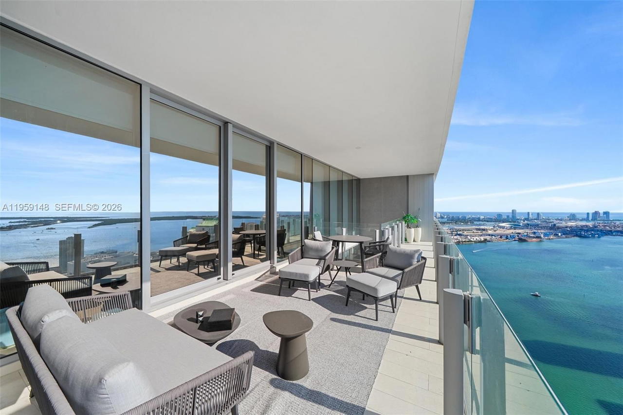 Real estate property located at 300 Biscayne Blvd Way #4602, Miami-dade, Aston Martin, Miami, FL