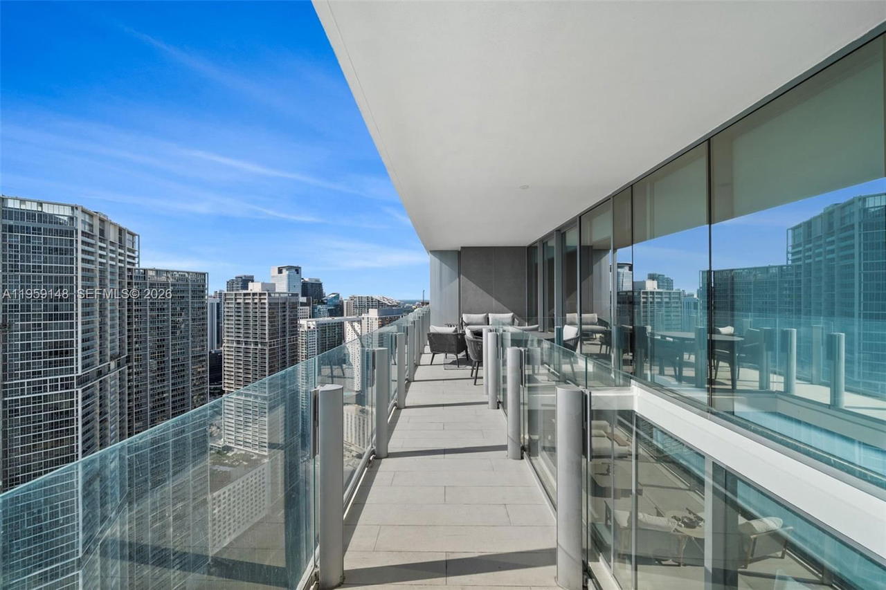 Real estate property located at 300 Biscayne Blvd Way #4602, Miami-dade, Aston Martin, Miami, FL