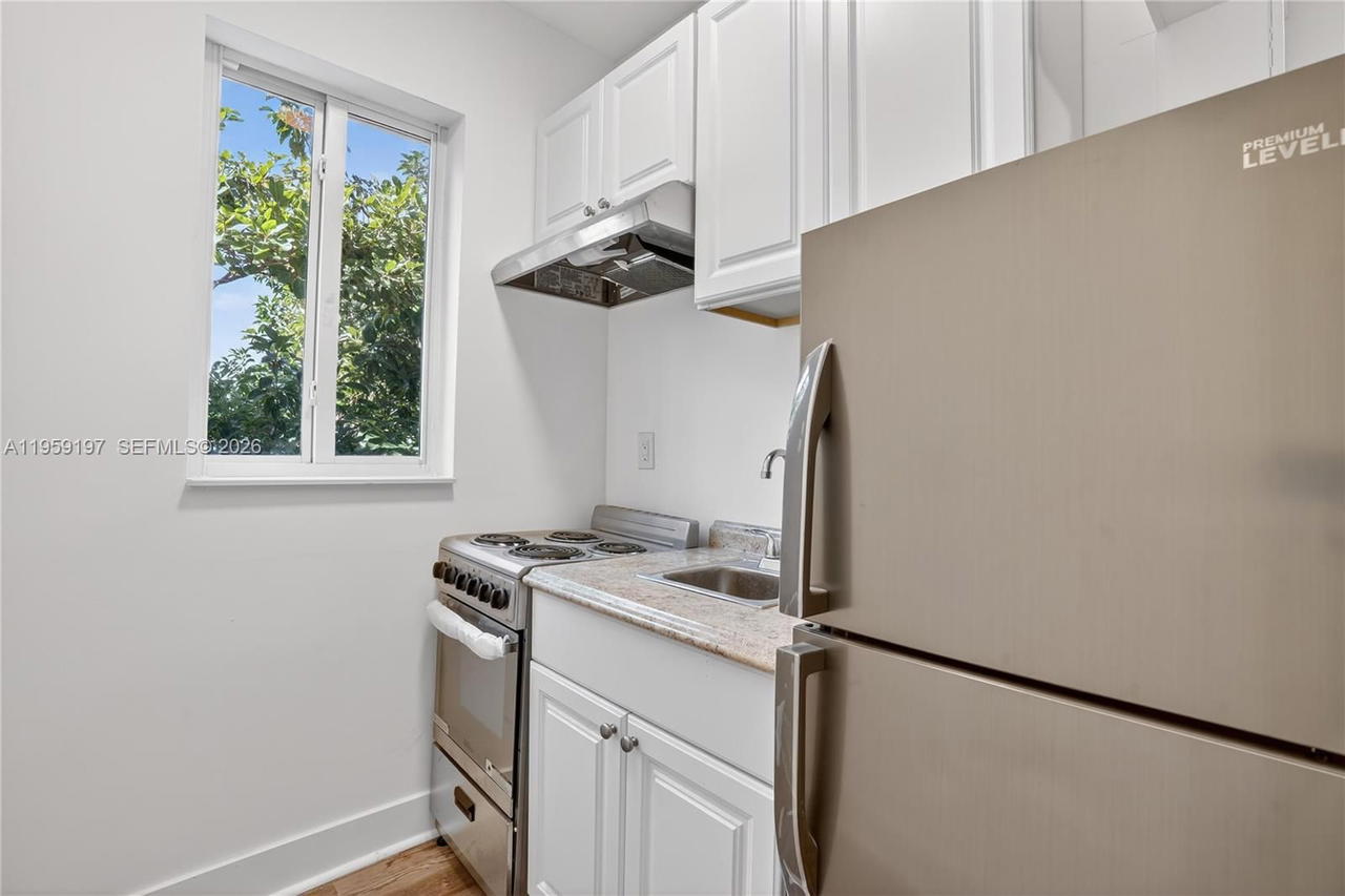 Real estate property located at 1630 10th St, Miami-dade, Shenandoah, Miami, FL