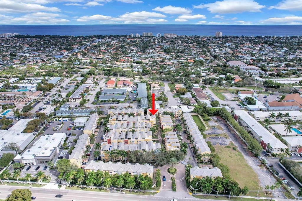 Real estate property located at 2318 Vintage Dr #2318, Broward, Shoal Creek At Lighthouse, Lighthouse Point, FL