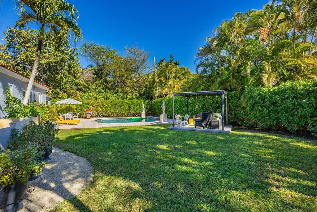 Real estate property located at 9301 2nd Pl, Miami-dade, Odell Manors, Miami Shores, FL
