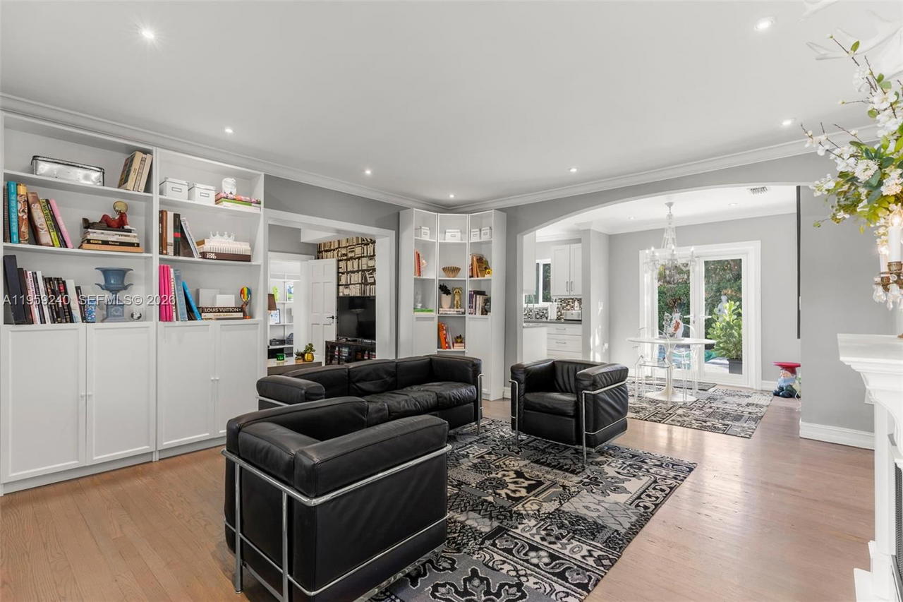 Real estate property located at 9301 2nd Pl, Miami-dade, Odell Manors, Miami Shores, FL