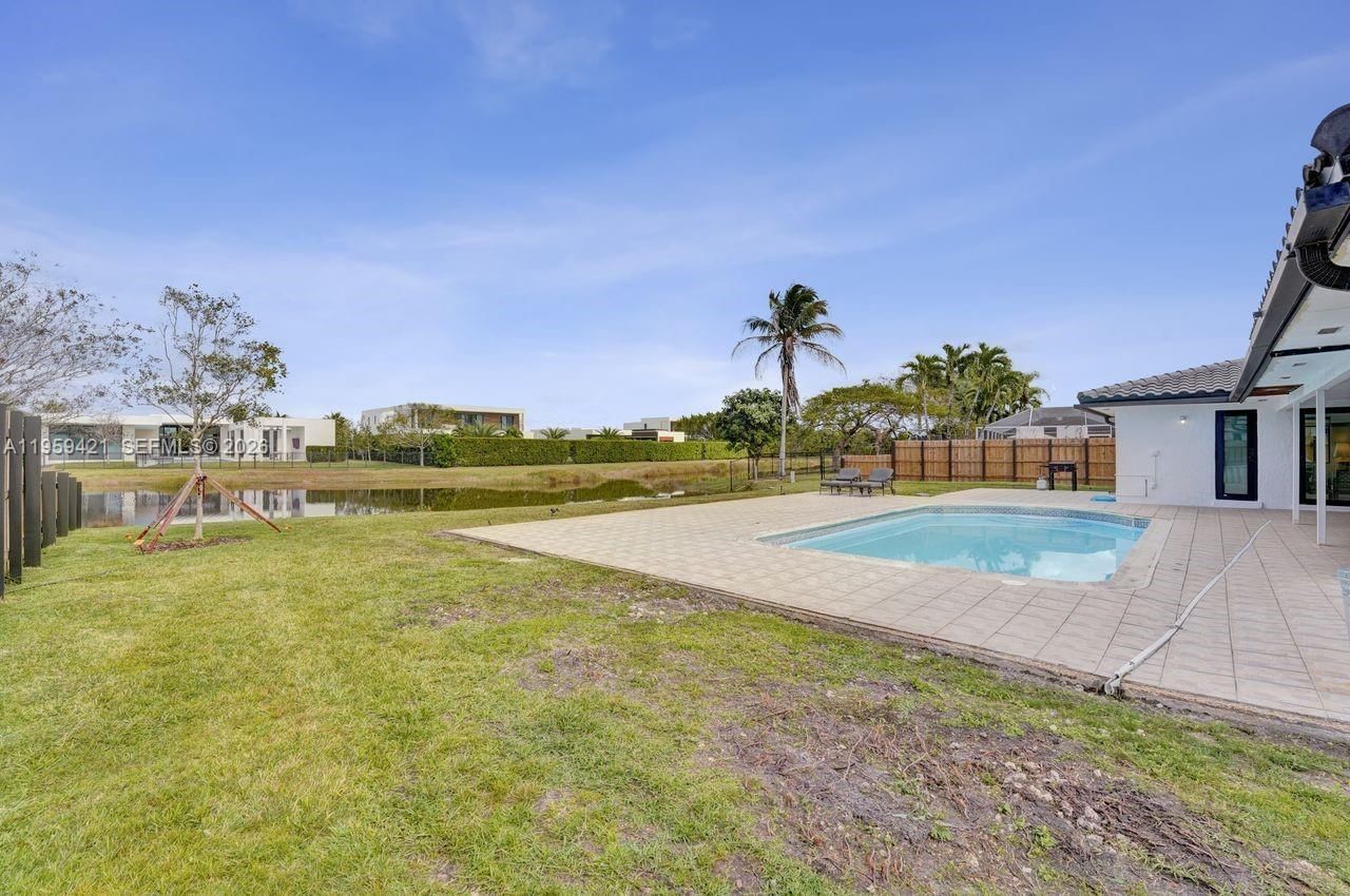 Real estate property located at 16653 Golfview Dr, Broward, Bonaventure Lakes 3rd Add, Weston, FL