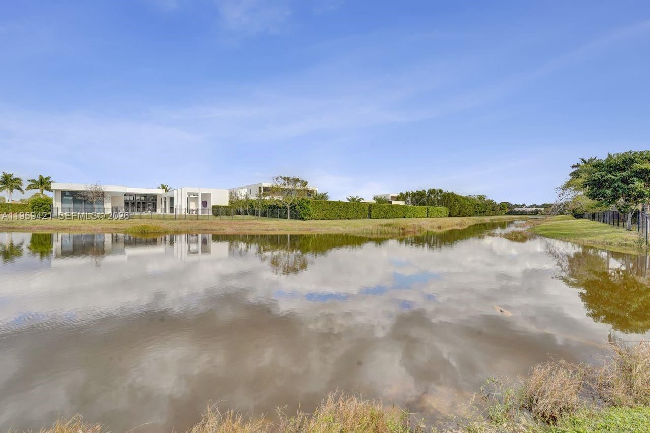 Real estate property located at 16653 Golfview Dr, Broward, Bonaventure Lakes 3rd Add, Weston, FL