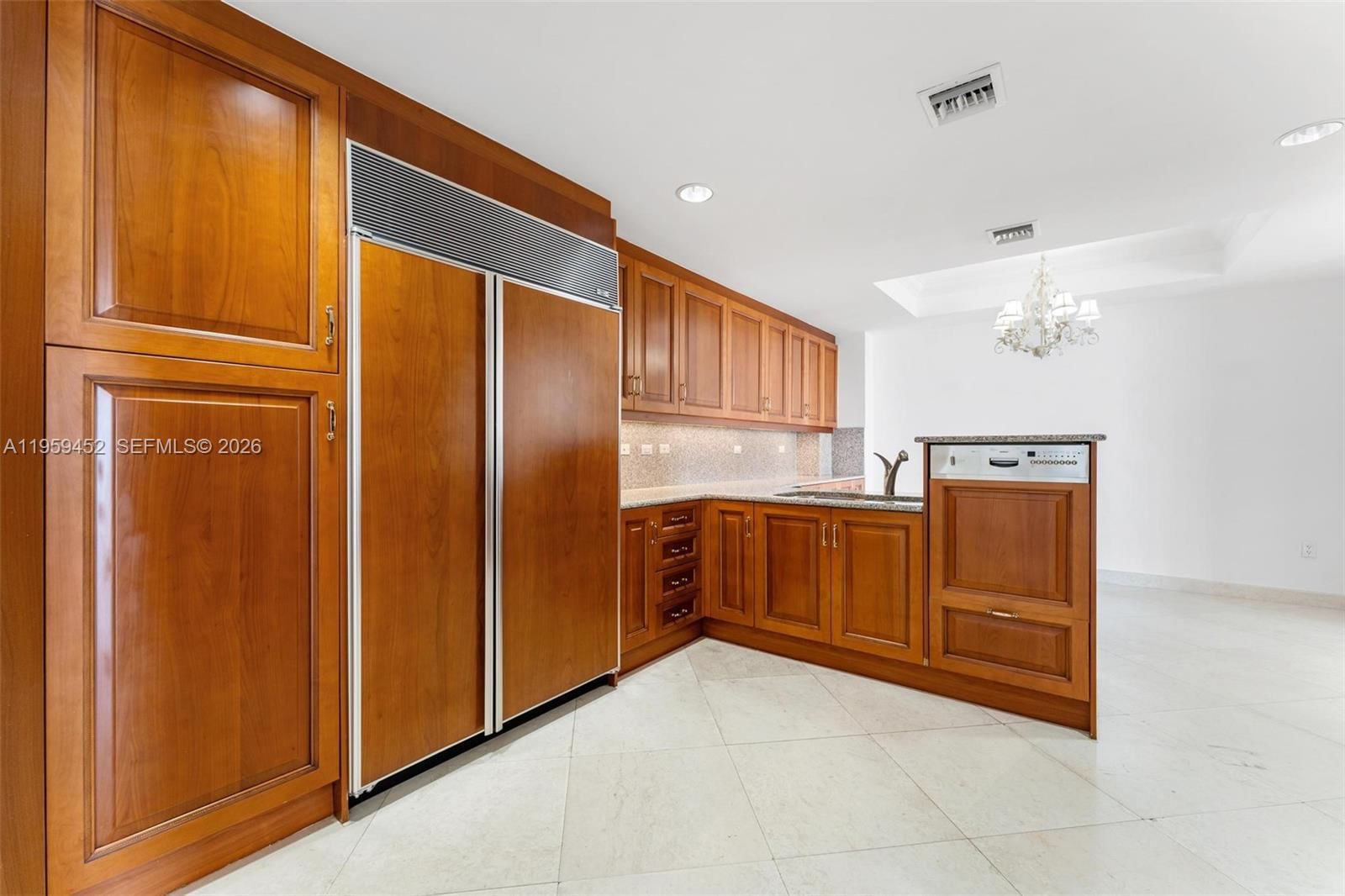 Real estate property located at 7600 Fisher Island Dr #7662, Miami-dade, 7600 Oceanside At Fisher, Miami Beach, FL