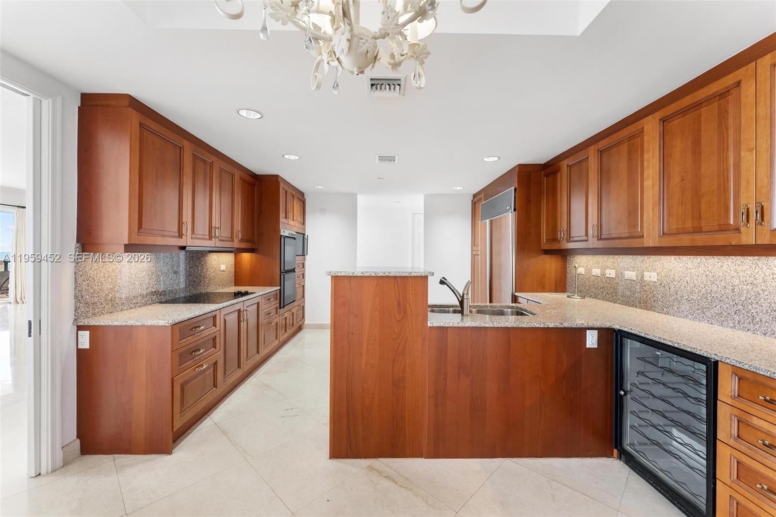 Real estate property located at 7600 Fisher Island Dr #7662, Miami-dade, 7600 Oceanside At Fisher, Miami Beach, FL