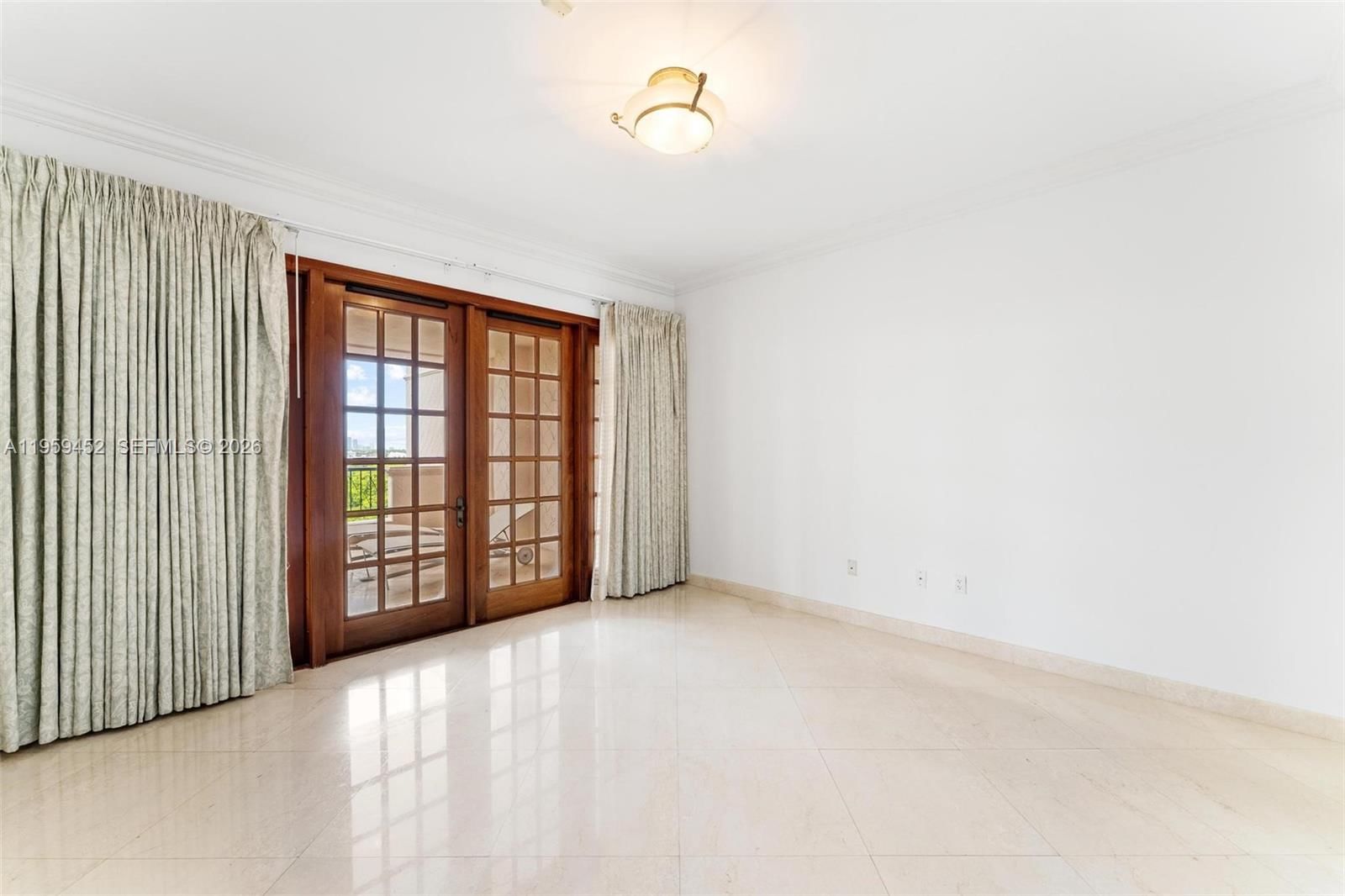 Real estate property located at 7600 Fisher Island Dr #7662, Miami-dade, 7600 Oceanside At Fisher, Miami Beach, FL