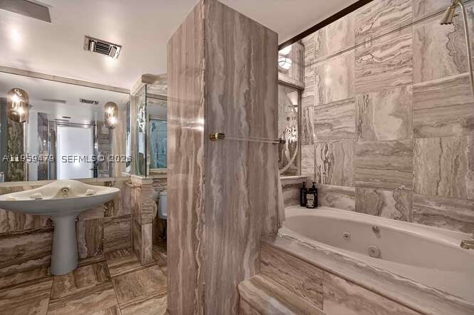 Real estate property located at 2901 Bayshore Dr #17D, Miami-dade, Yacht Harbour Condo, Coconut Grove, FL