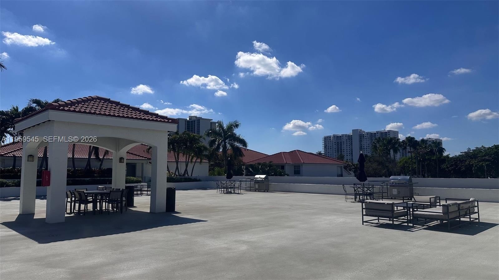 Real estate property located at 3245 184 St #13304, Miami-dade, Village By The Bay Condo, Aventura, FL