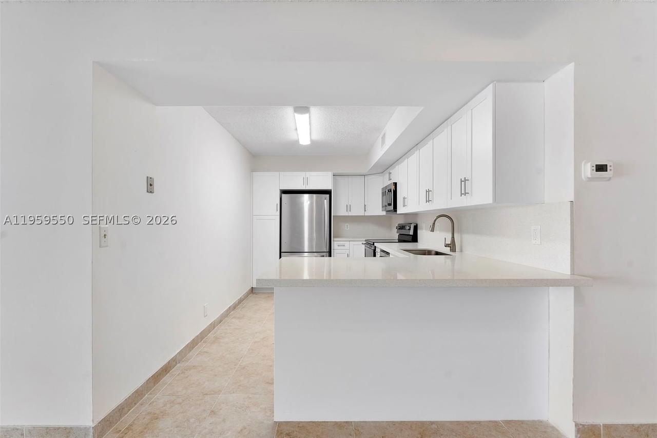 Real estate property located at 3150 Leewood Ter L124, Palm Beach, Lake Windwood Condo, Boca Raton, FL