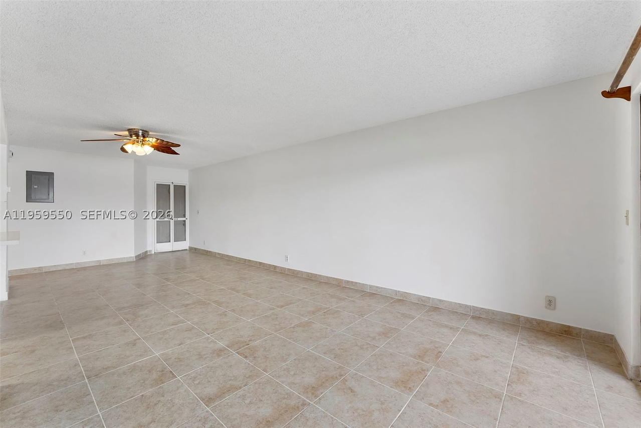 Real estate property located at 3150 Leewood Ter L124, Palm Beach, Lake Windwood Condo, Boca Raton, FL