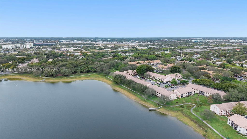 Real estate property located at 3150 Leewood Ter L124, Palm Beach, Lake Windwood Condo, Boca Raton, FL