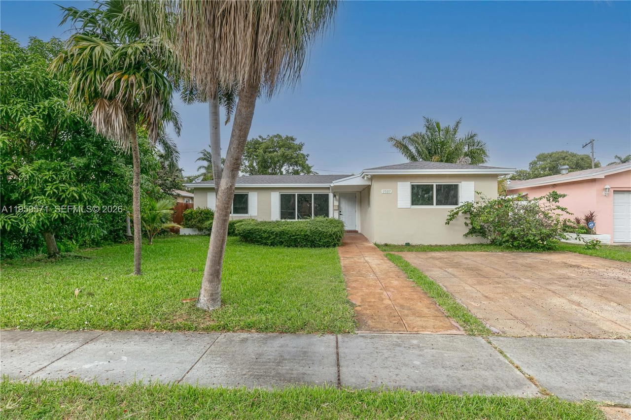 Real estate property located at 1507 Harding St, Broward, Hollywood Homesites High, Hollywood, FL