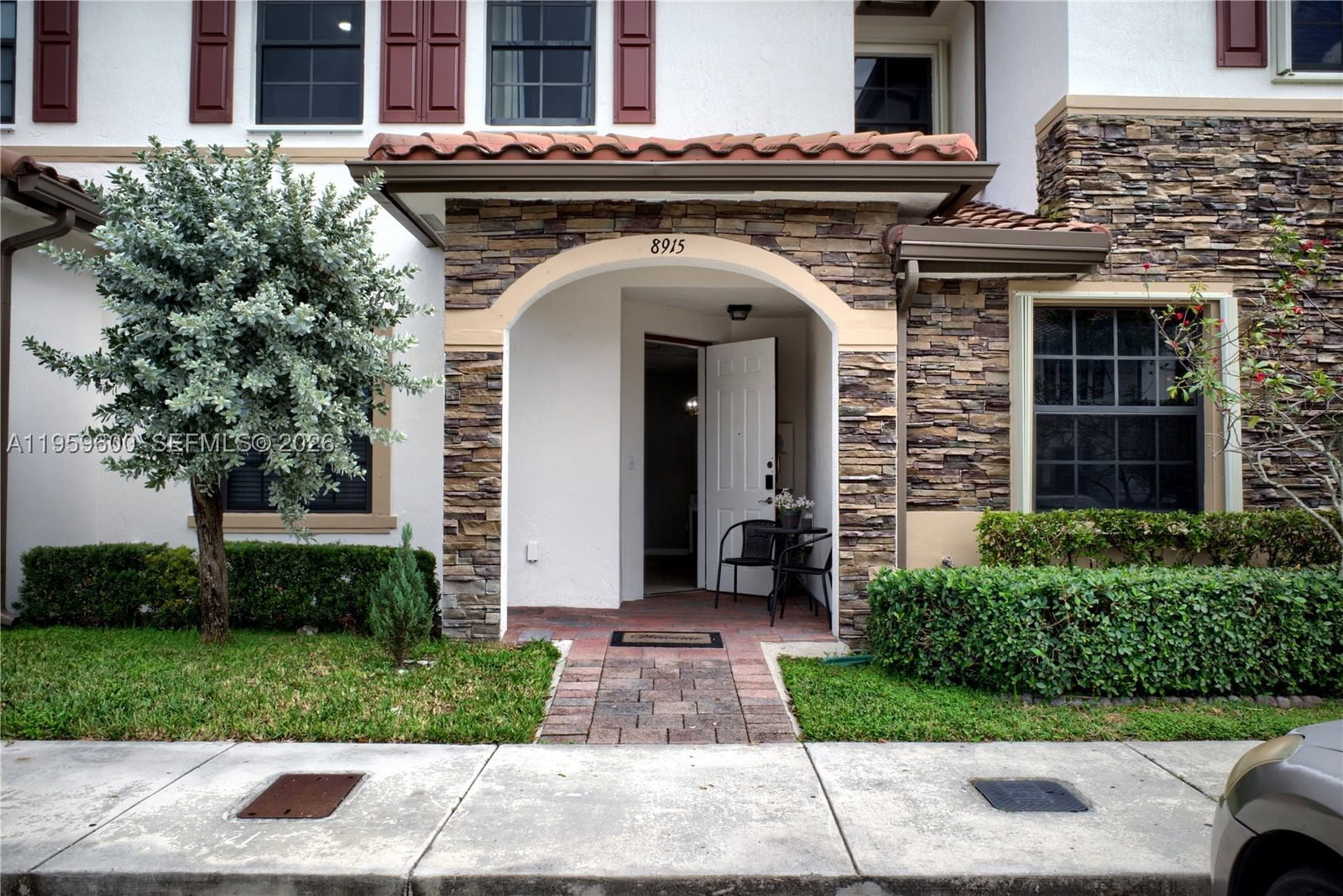 Real estate property located at 8915 35th Ave, Miami-dade, Bellagio Villas, Hialeah, FL