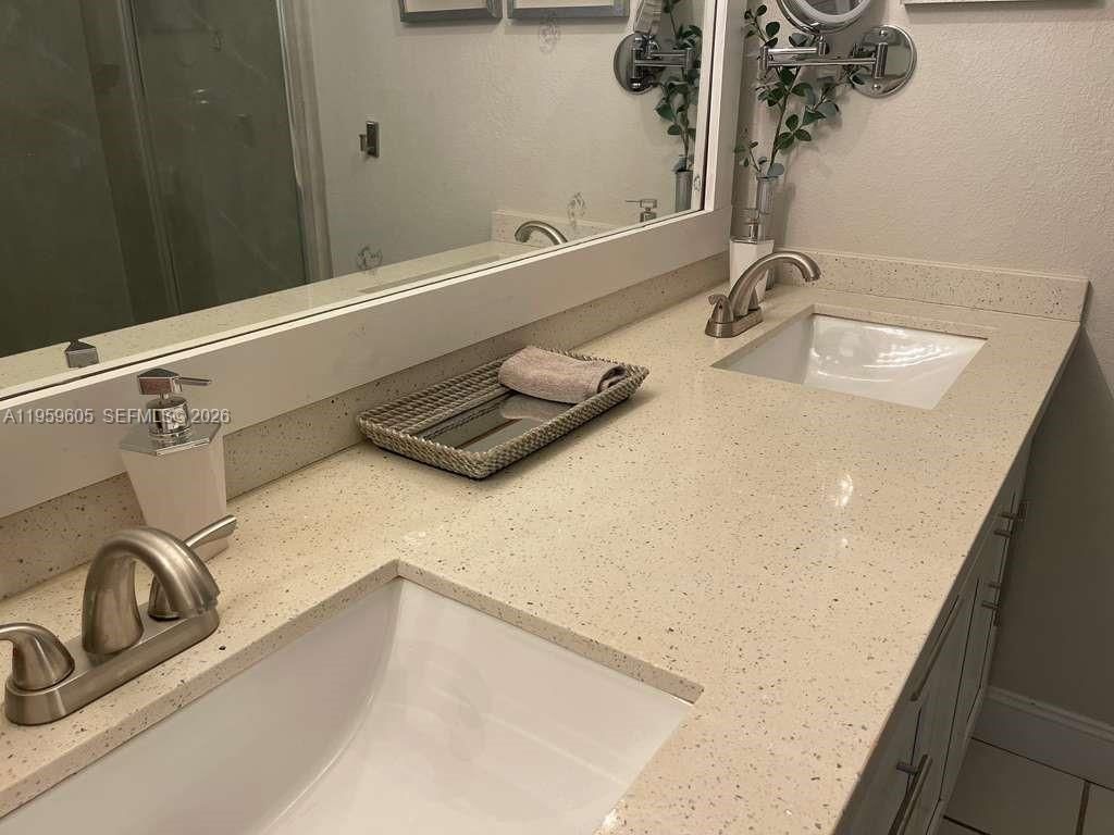 Real estate property located at 4800 Bayview Dr #505, Broward, Coral Towers Condo, Fort Lauderdale, FL