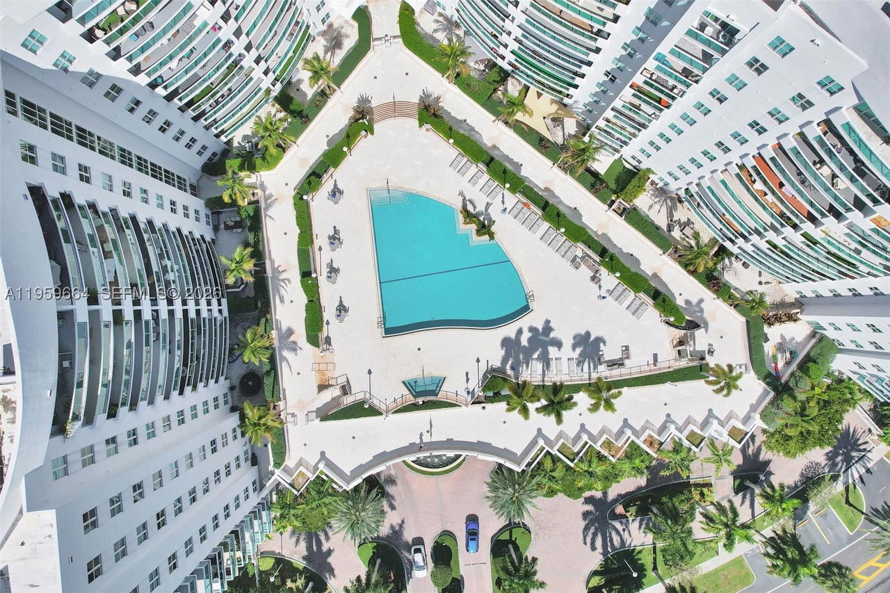 Real estate property located at 7910 Harbor Island Dr #1103, Miami-dade, 360 Condo B, North Bay Village, FL