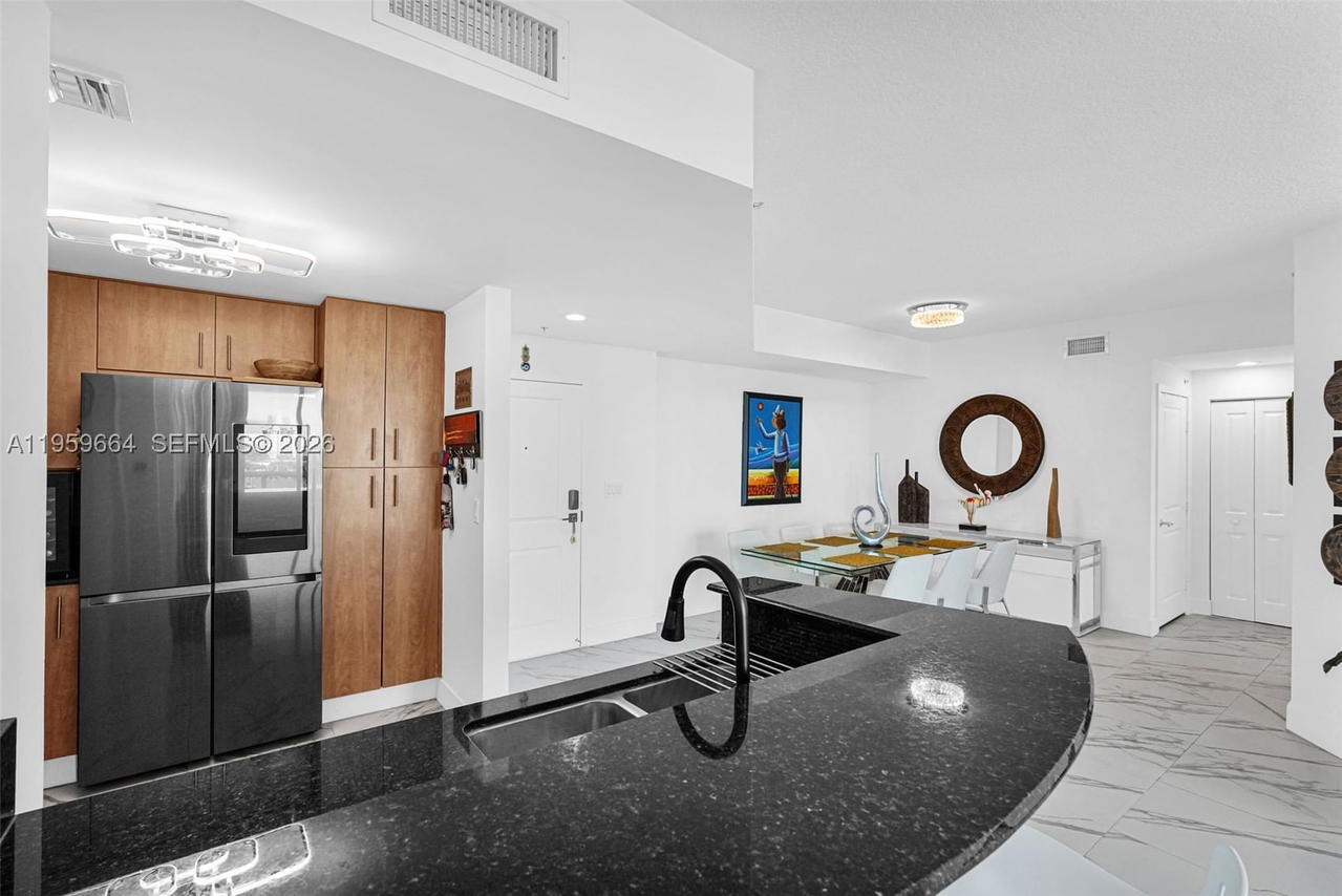 Real estate property located at 7910 Harbor Island Dr #1103, Miami-dade, 360 Condo B, North Bay Village, FL