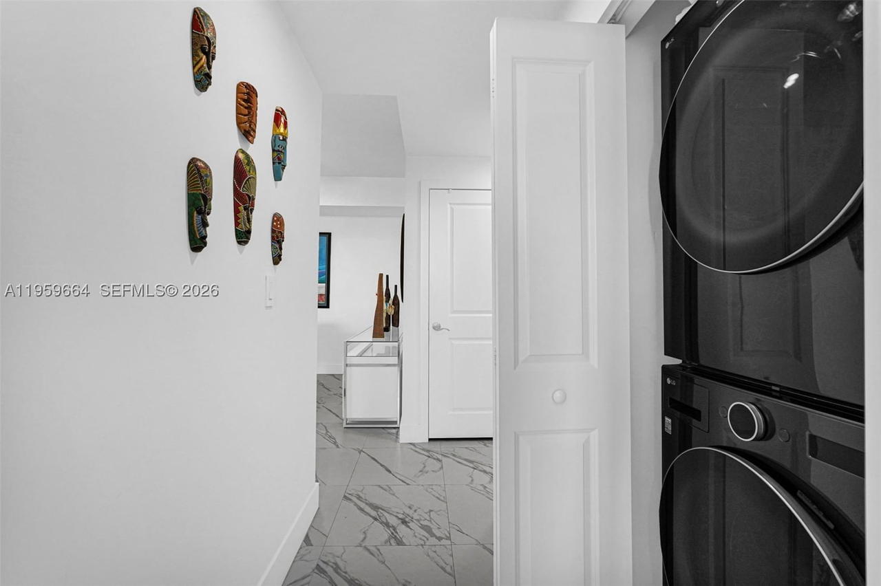Real estate property located at 7910 Harbor Island Dr #1103, Miami-dade, 360 Condo B, North Bay Village, FL
