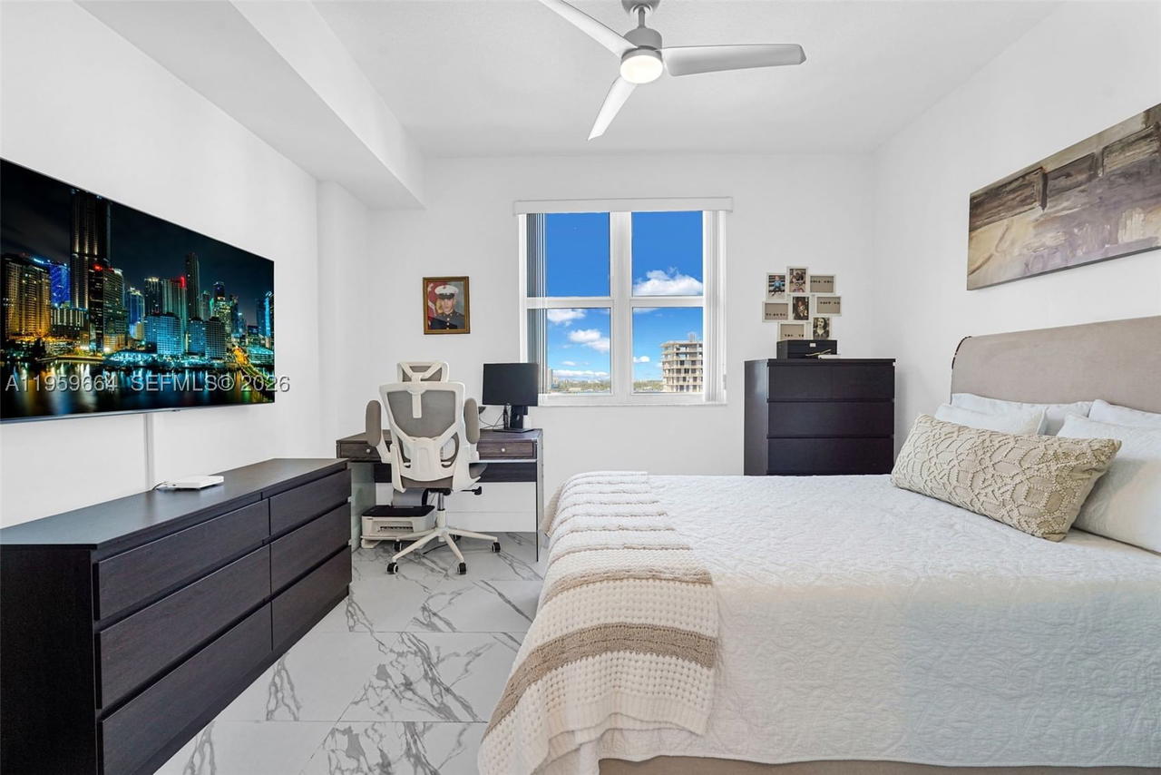 Real estate property located at 7910 Harbor Island Dr #1103, Miami-dade, 360 Condo B, North Bay Village, FL