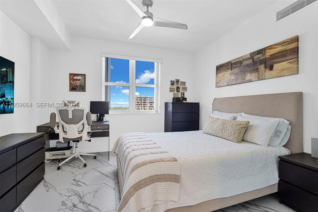 Real estate property located at 7910 Harbor Island Dr #1103, Miami-dade, 360 Condo B, North Bay Village, FL