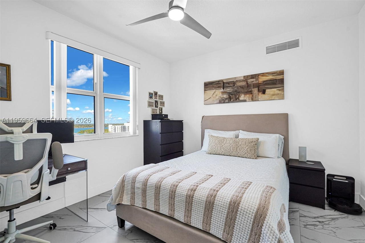 Real estate property located at 7910 Harbor Island Dr #1103, Miami-dade, 360 Condo B, North Bay Village, FL