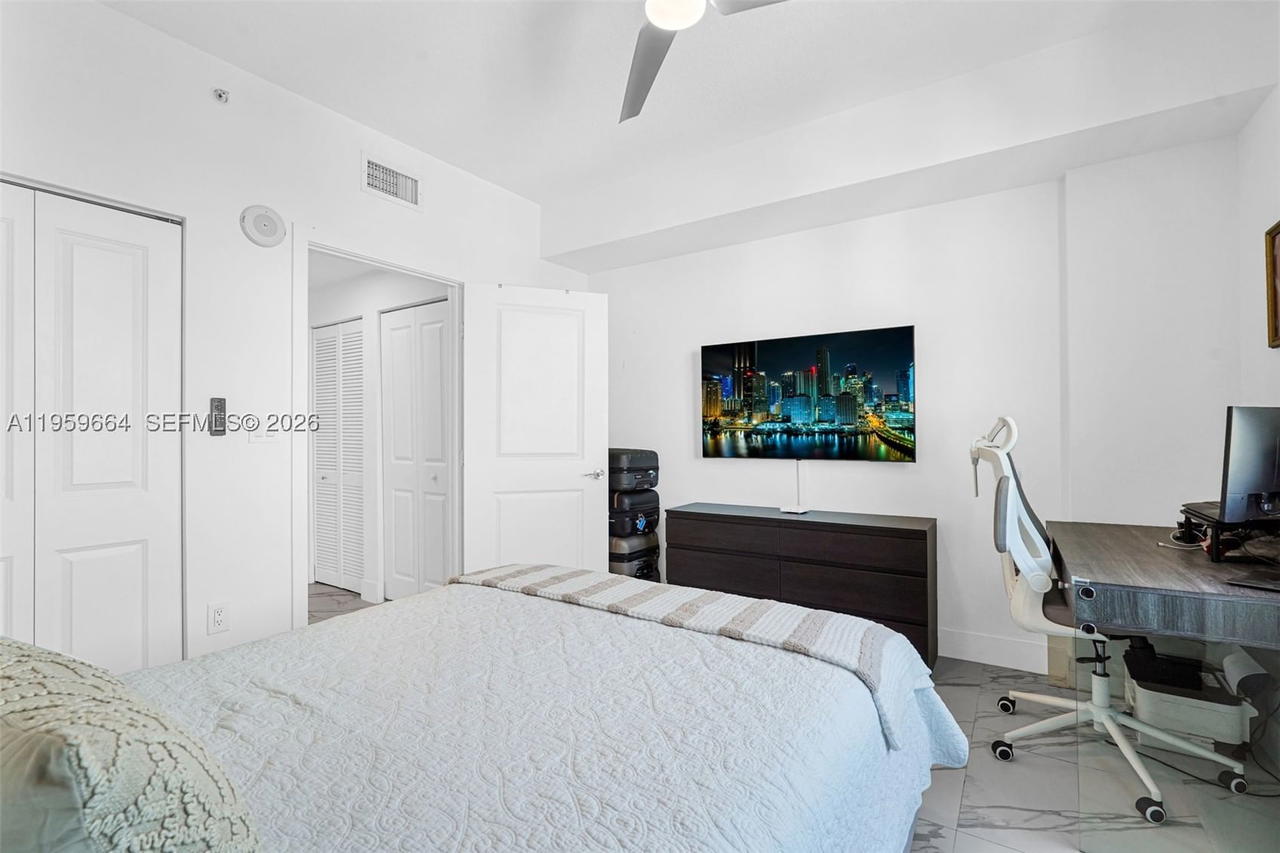 Real estate property located at 7910 Harbor Island Dr #1103, Miami-dade, 360 Condo B, North Bay Village, FL