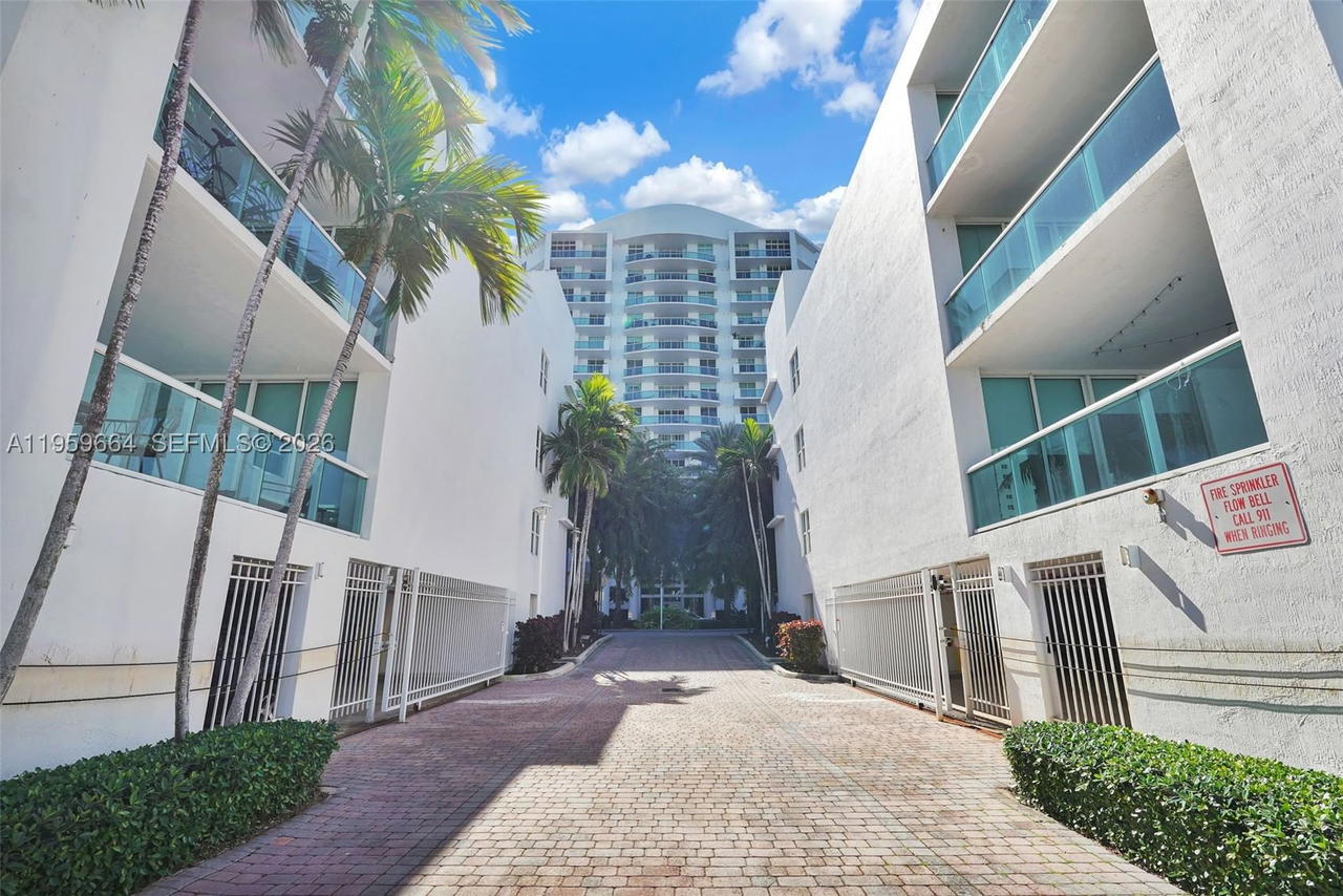 Real estate property located at 7910 Harbor Island Dr #1103, Miami-dade, 360 Condo B, North Bay Village, FL