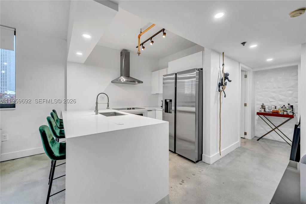 Real estate property located at 540 Brickell Key Dr #409, Miami-dade, Brickell Key Ii Condo, Miami, FL