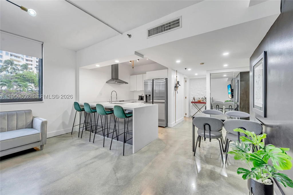 Real estate property located at 540 Brickell Key Dr #409, Miami-dade, Brickell Key Ii Condo, Miami, FL