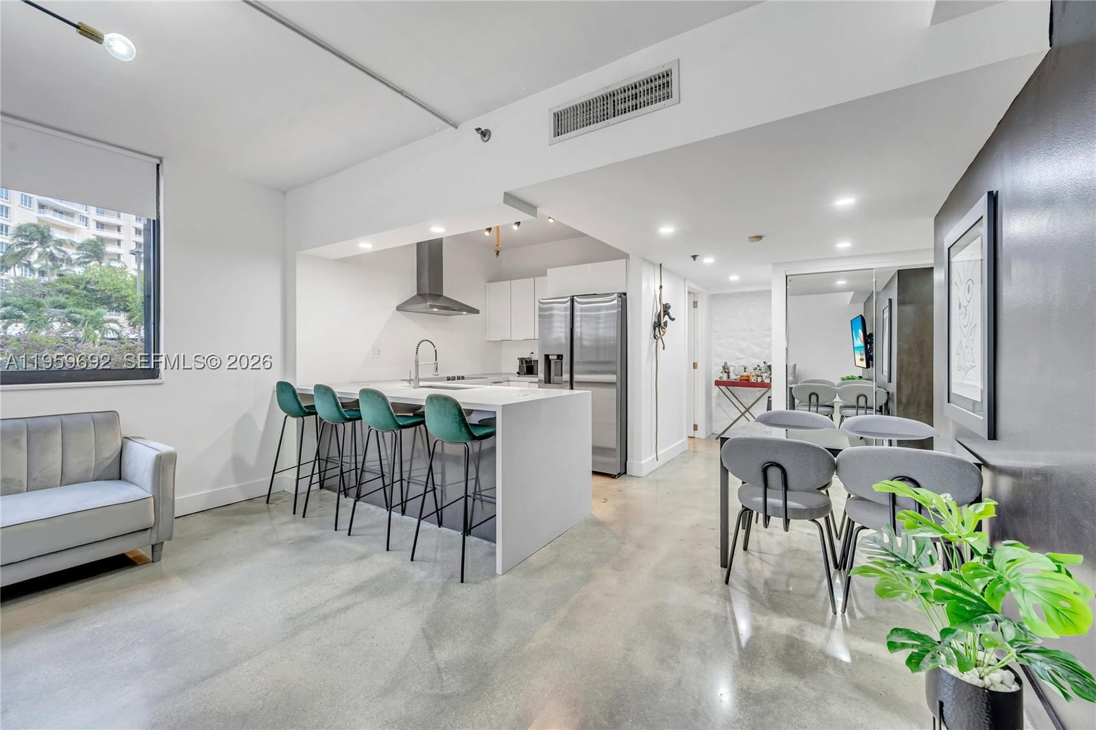 Real estate property located at 540 Brickell Key Dr #409, Miami-dade, Brickell Key Ii Condo, Miami, FL